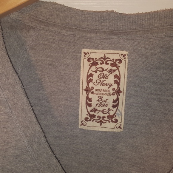 🌺 Old Navy Deep V neck sweatshirt - Picture 3 of 4